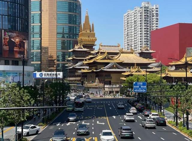 Populært passord på Nanjing West Road： Fra ＂Free Opportunity, 100 Yuan Tip, Millions of Traffic＂ til ＂100 milliarder forretningsdistrikter＂